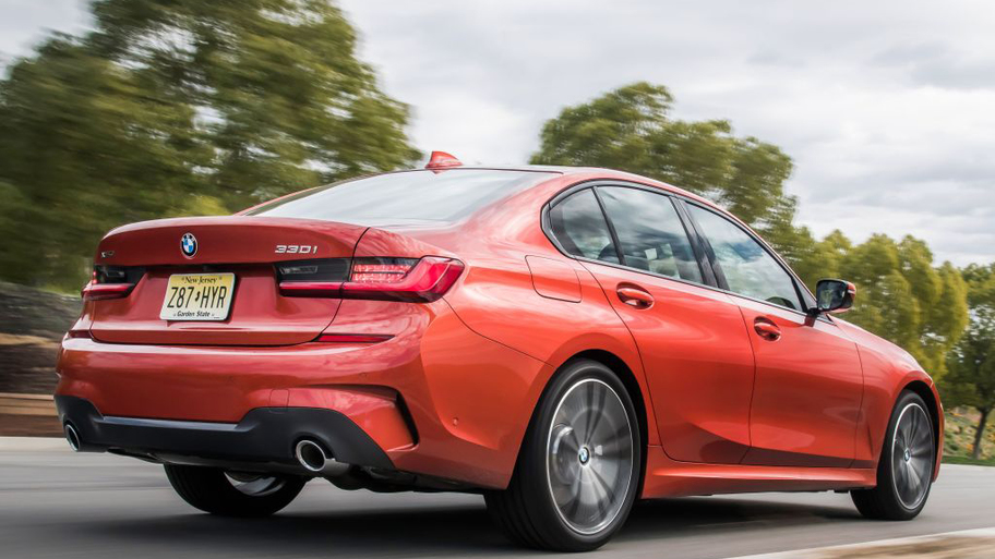 bmw_330i_m_sport_xdrive_37_02e6025d14100dd8.jpg