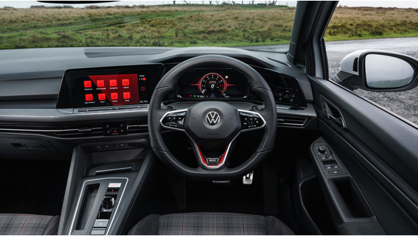 volkswagen_golf_gti_24.jpg