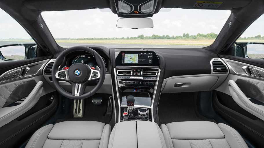 BMW M Serisi M8 xDrive