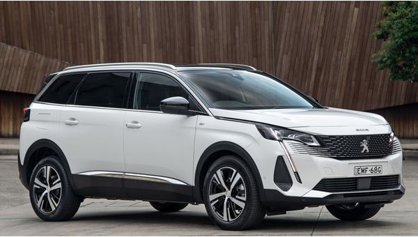 peugeot_5008_gt_335_02dd01ca15860e7f.jpg