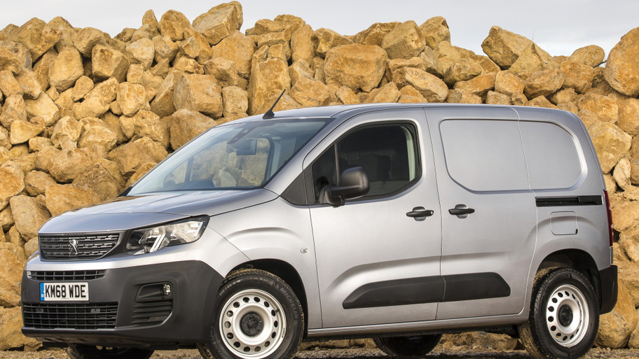 peugeot_partner_66_01fb013e0e9a0a08.jpg