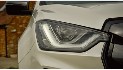 isuzu_d-max_v-cross_4_4_double_cab_1.jpg
