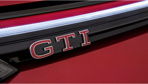 volkswagen_golf_gti_23.jpg