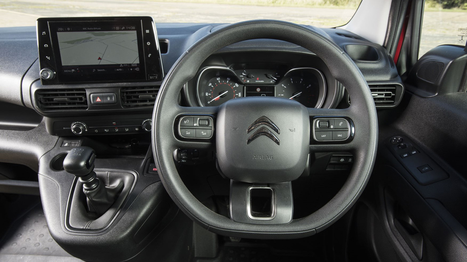 86-citroen-berlingo-2019.jpg