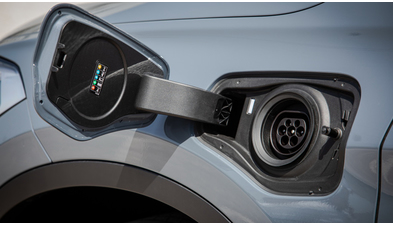 bmw_x1_xdrive25e_xline_6.jpg