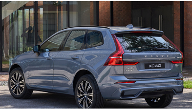 volvo_xc60_b5_awd_r-design_89_0311028805b903ea.jpg