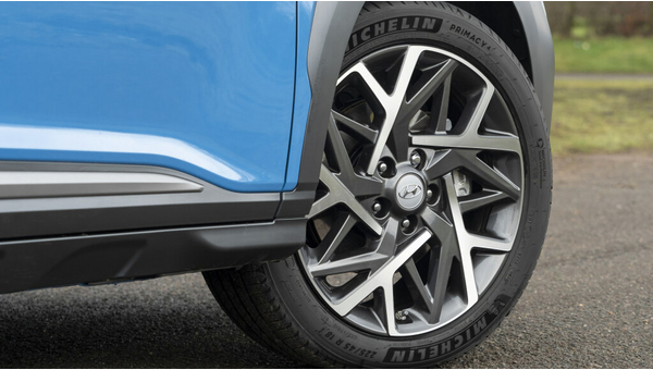 hyundai_kona_hybrid_857.jpg