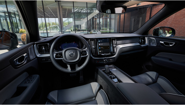 volvo_xc60_b5_awd_r-design_15.jpg