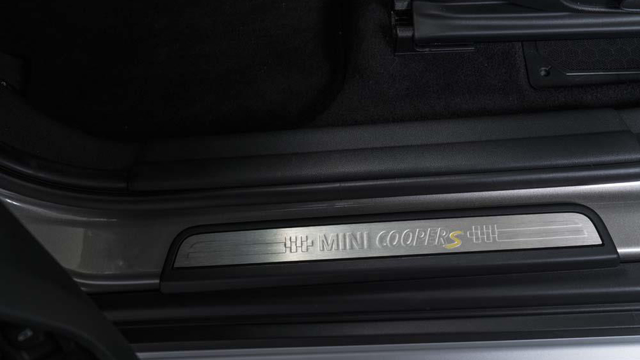 mini-cooper-countryman (4).jpg