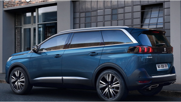 peugeot_5008_844_0613044d130f0cb1.jpg