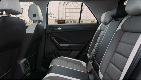 volkswagen_t-roc_550.jpg