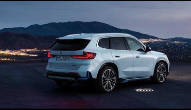 BMW iX1