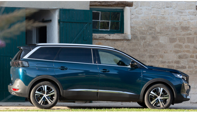 peugeot_5008_gt_41_0585038c076b04f4.jpg