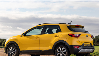 kia_stonic_1553_084d021310d90c9b.jpg