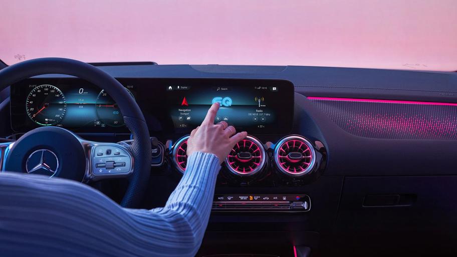 Mercedes-Benz EQA