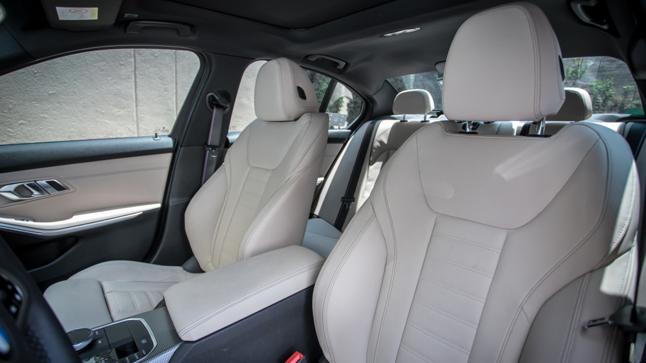 bmw_330i_m_sport_724.jpg