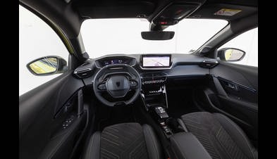 Peugeot e-208