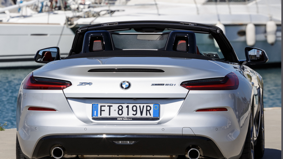 bmw_z4_sdrive20i_5_020501180cd109ab.jpg