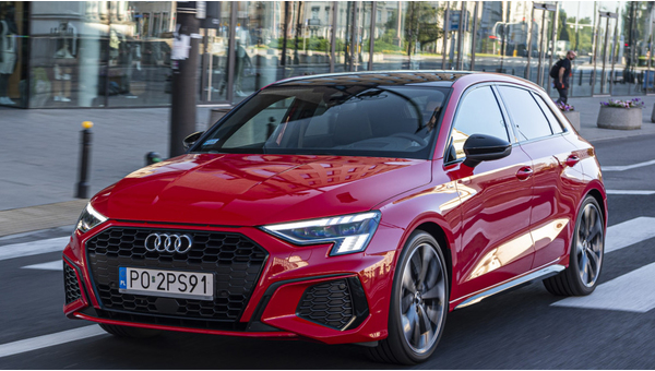 audi_a3_sportback_35_tfsi_s_line_162_032c00ec0630043e.jpg