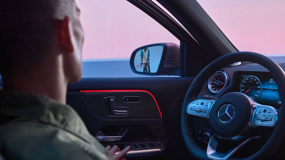 Mercedes-Benz EQA