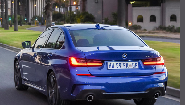bmw_330i_m_sport_251_0460025409cb078d.jpg