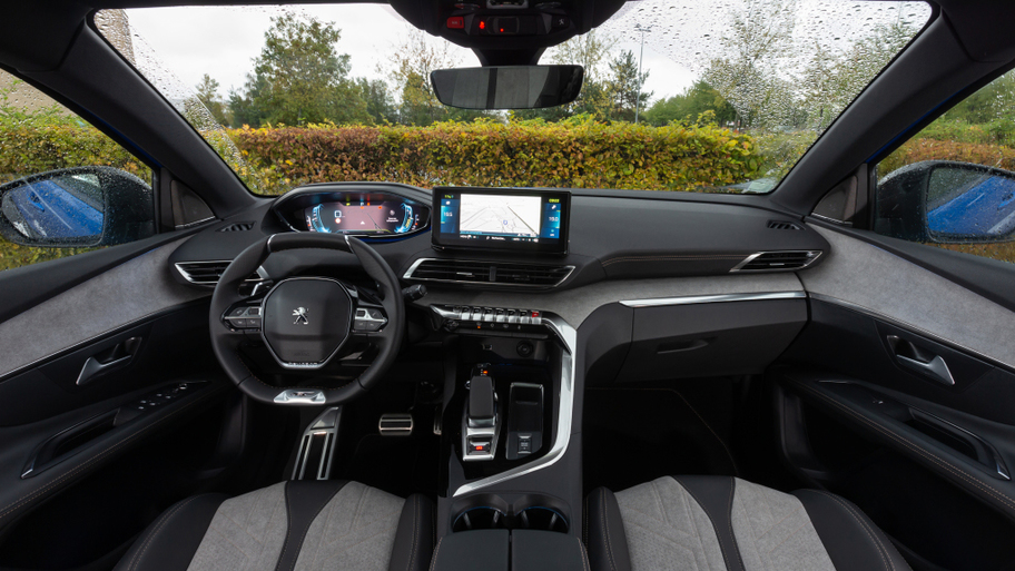peugeot_3008_hybrid4_73.jpg