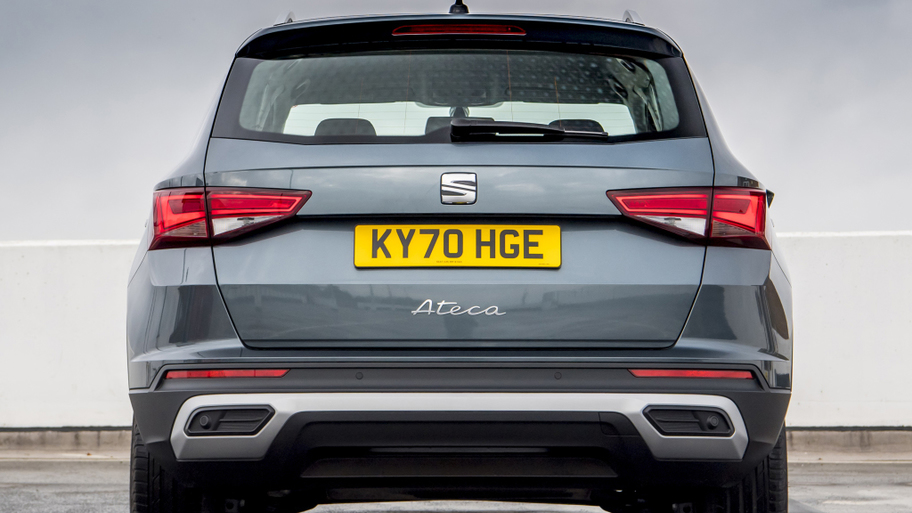 seat_ateca_se_76_04c403fd0be008c7.jpg