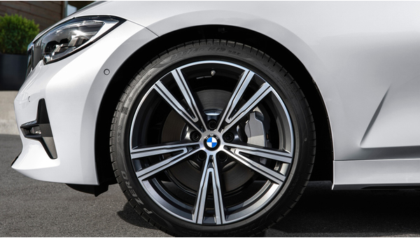 bmw_320d_sport_81.jpg