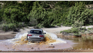 mercedes-glc-off-roader (16).jpg