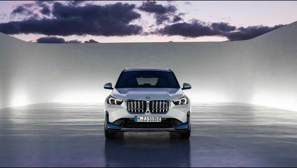 BMW iX1