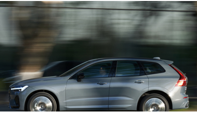 volvo_xc60_b5_awd_r-design_262_0345020605990432.jpg