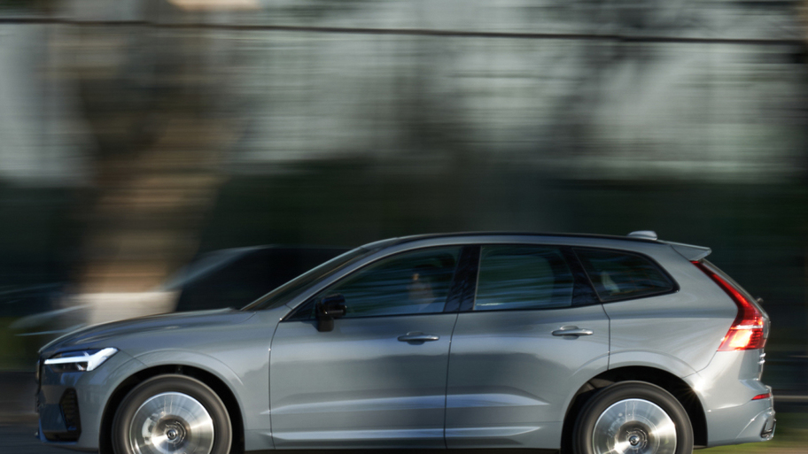 volvo_xc60_b5_awd_r-design_262_0345020605990432.jpg