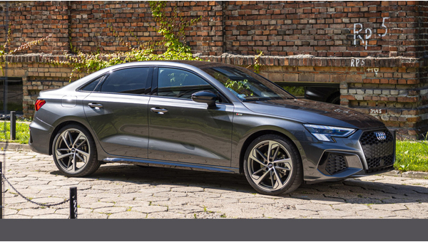 audi_a3_sedan_35_tfsi_s_line_49_028e01ff05ff0421.jpg