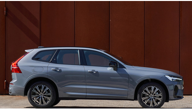 volvo_xc60_b5_awd_r-design_13_0348067604c5033d.jpg