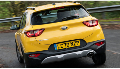 kia_stonic_21_05f802f6092d06e6.jpg