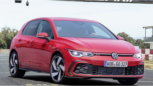 volkswagen_golf_gti_49_034203a908a6064d.jpg