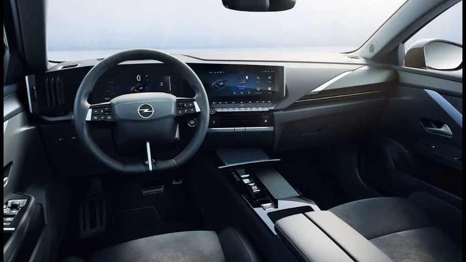 Yeni Opel Astra Elektrik, cesur tasarım dilini tamamen elektrikli ve emisyonsuz sürüş teknolojisi ile birleştiriyor. Alman mühendisliğinin ruhunu taşıyarak yeni bir sürüş deneyimine öncülük ediyor.