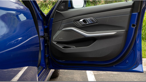 bmw_330i_m_sport_208.jpg