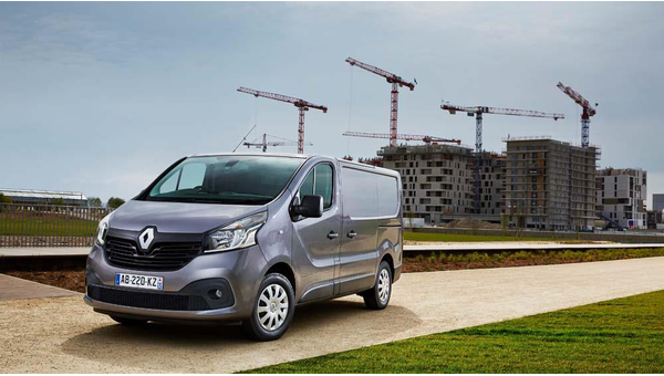 renault-trafic-panelvan (17).jpg