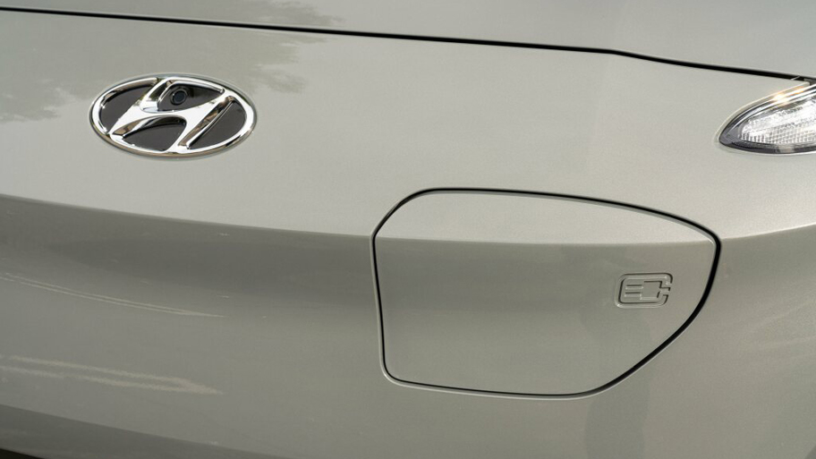 hyundai_kona_electric_581.jpg