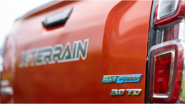 isuzu_d-max_711.jpg