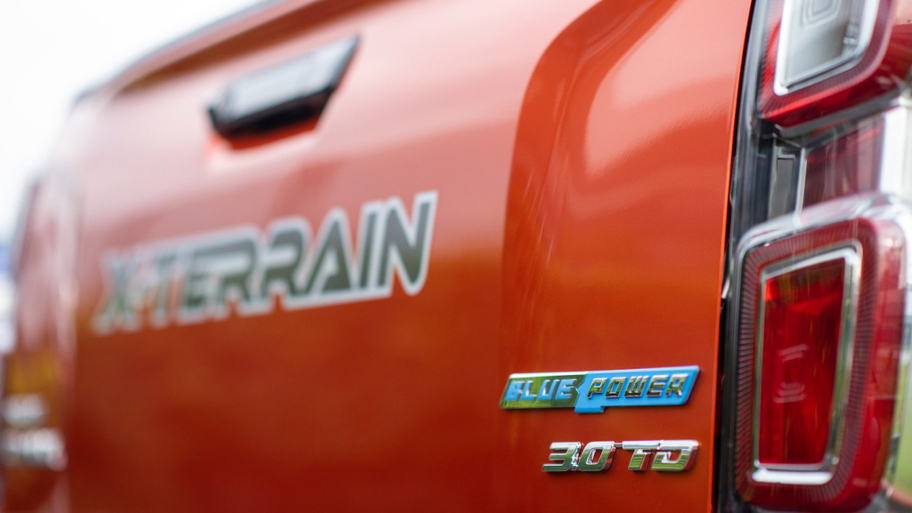 isuzu_d-max_711.jpg