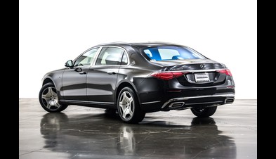 Mercedes-Benz Maybach Sedan