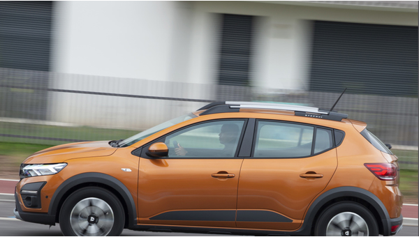 dacia_sandero_stepway_875_016f00890e2f0aa9.jpg