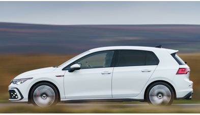 volkswagen_golf_gti_13_076704240cbf08af.jpg