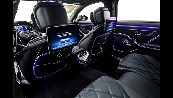 Mercedes-Benz Maybach Sedan