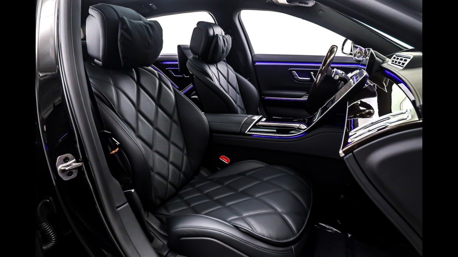 Mercedes-Benz Maybach Sedan