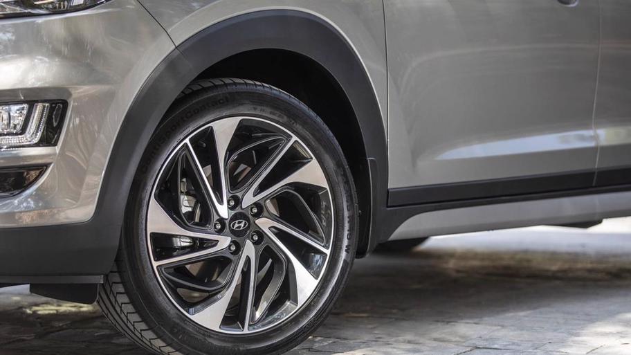 hyundai-tucson (1).jpg