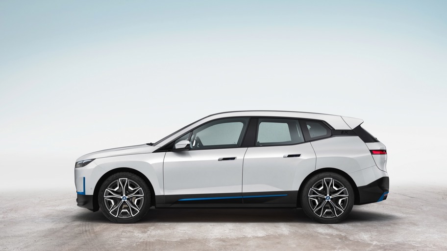 BMW İX