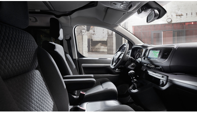 opel_zafira_life_84.jpg